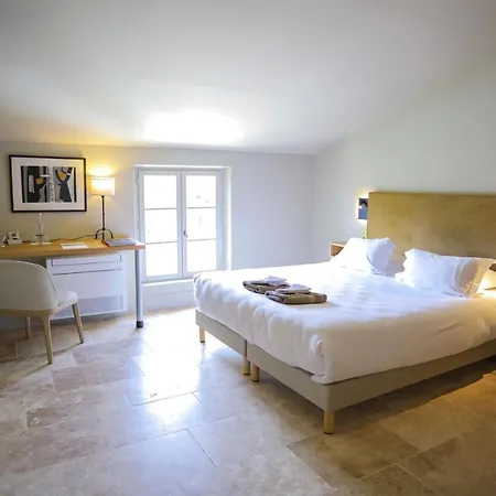 La Bastide D'eygalieres Hotel