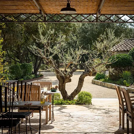 Hotel La Bastide D'eygalieres